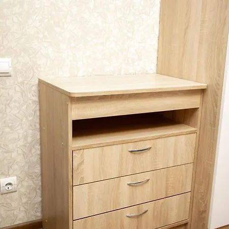 Apart-sol Lägenhet Poljana